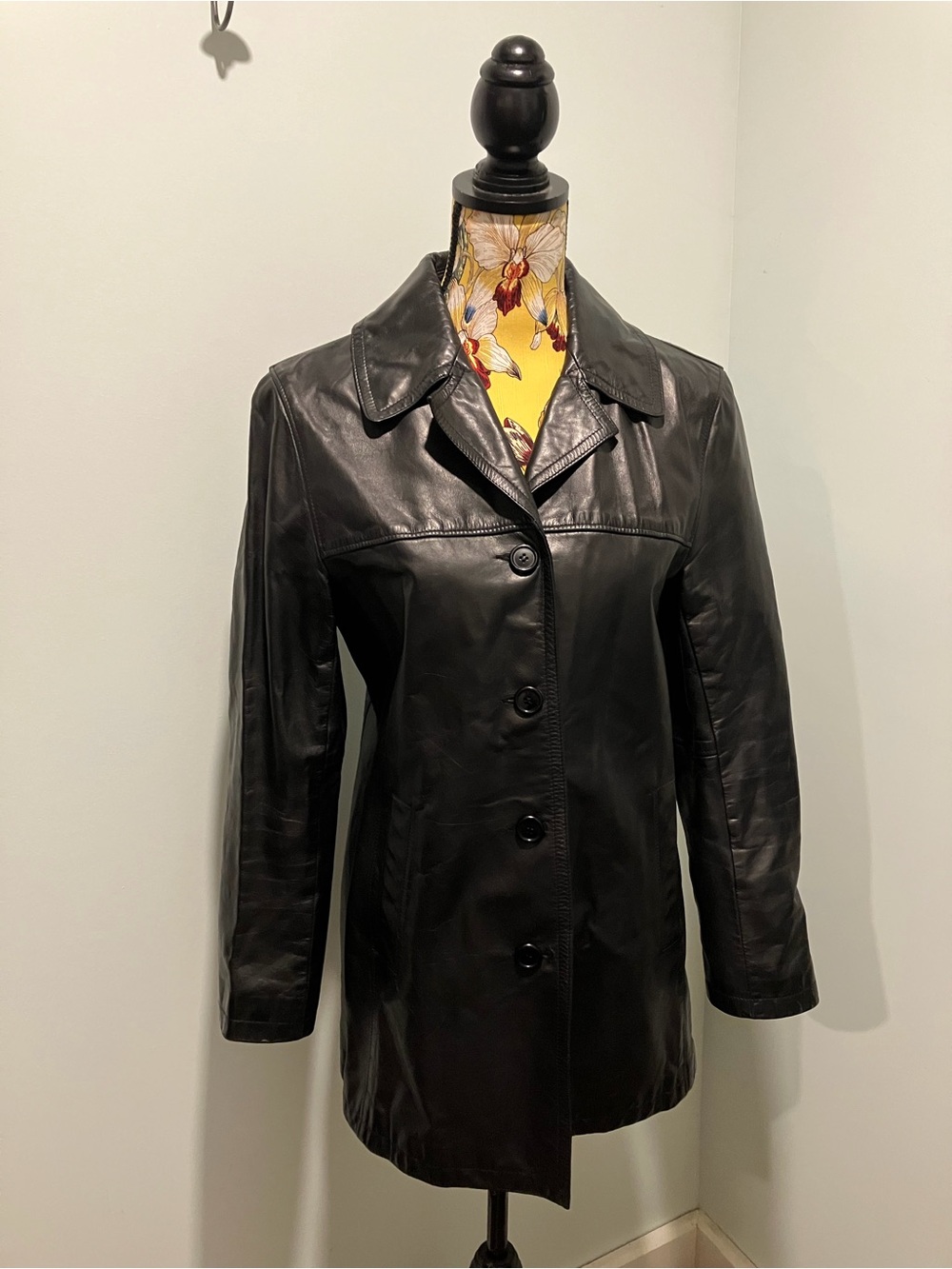 Roots Black Leather Button-Front Women's Jacket Size 2